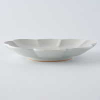 作家　鈴木まどか　白瓷菊割楕円皿