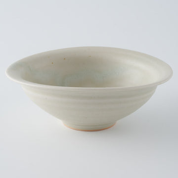 作家　鈴木まどか　灰釉沓鉢