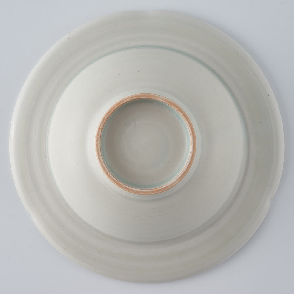 作家　鈴木まどか　安南彫花紋兜鉢