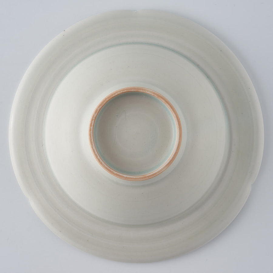 作家　鈴木まどか　安南彫花紋兜鉢