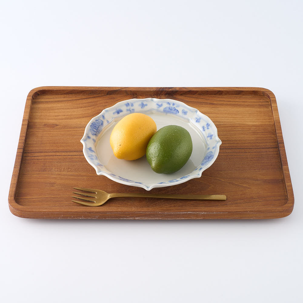 作家　鈴木まどか　輪花彫花紋六寸皿