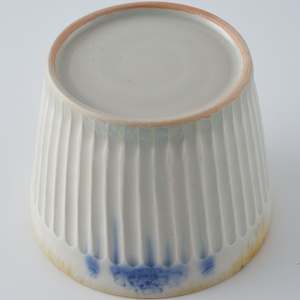 作家　鈴木まどか　彫花紋鎬蕎麦猪口