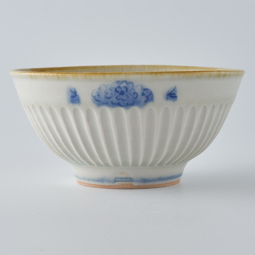 作家　鈴木まどか　彫花紋鎬飯碗