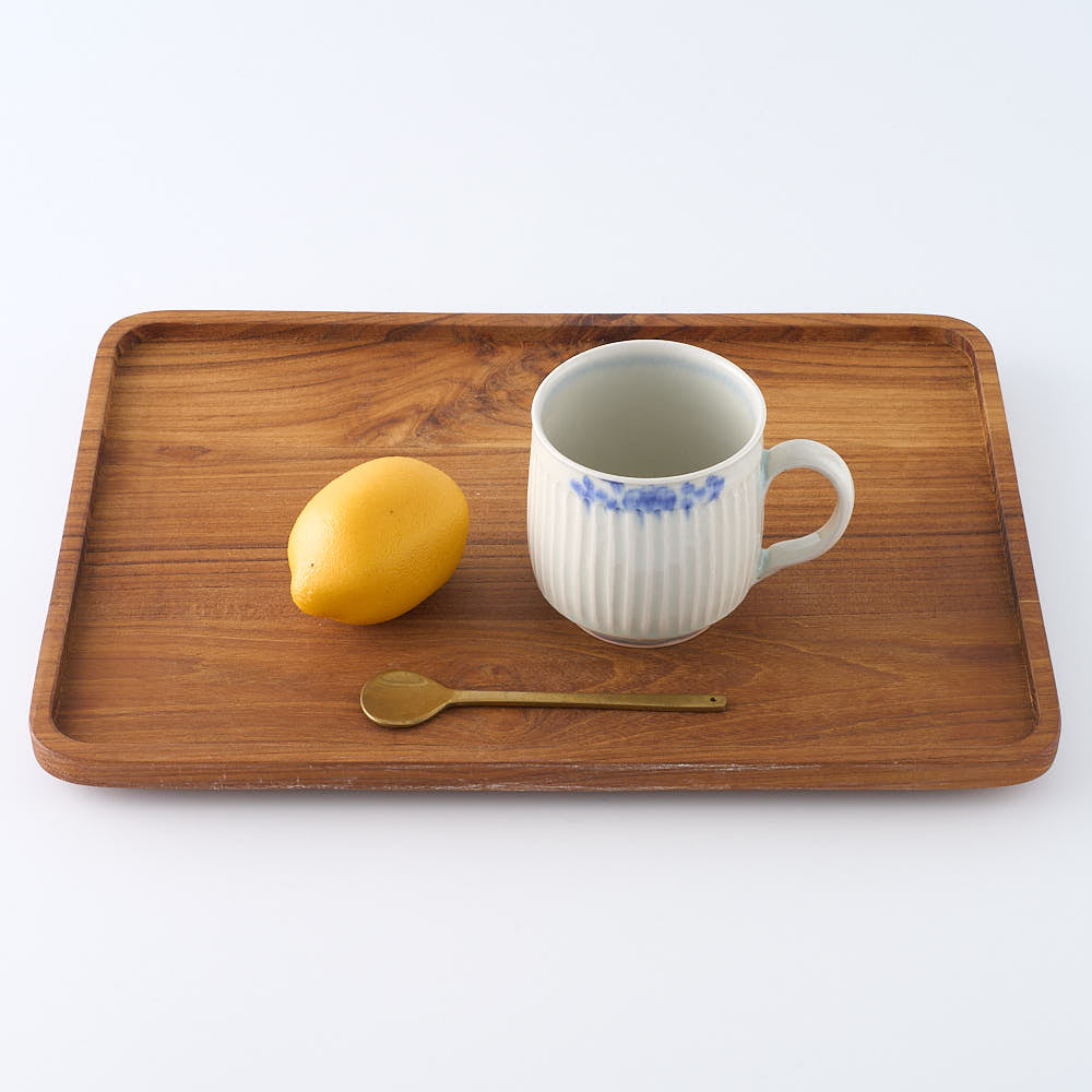 作家　鈴木まどか　安南鎬マグ