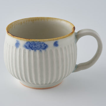 作家　鈴木まどか　彫花紋鎬マグ