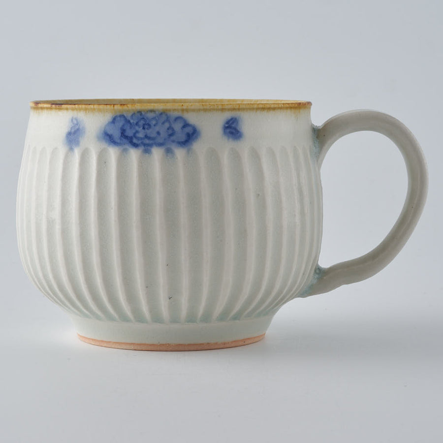 作家　鈴木まどか　彫花紋鎬マグ