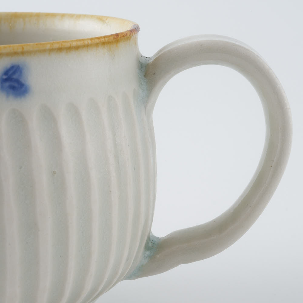 作家　鈴木まどか　彫花紋鎬マグ