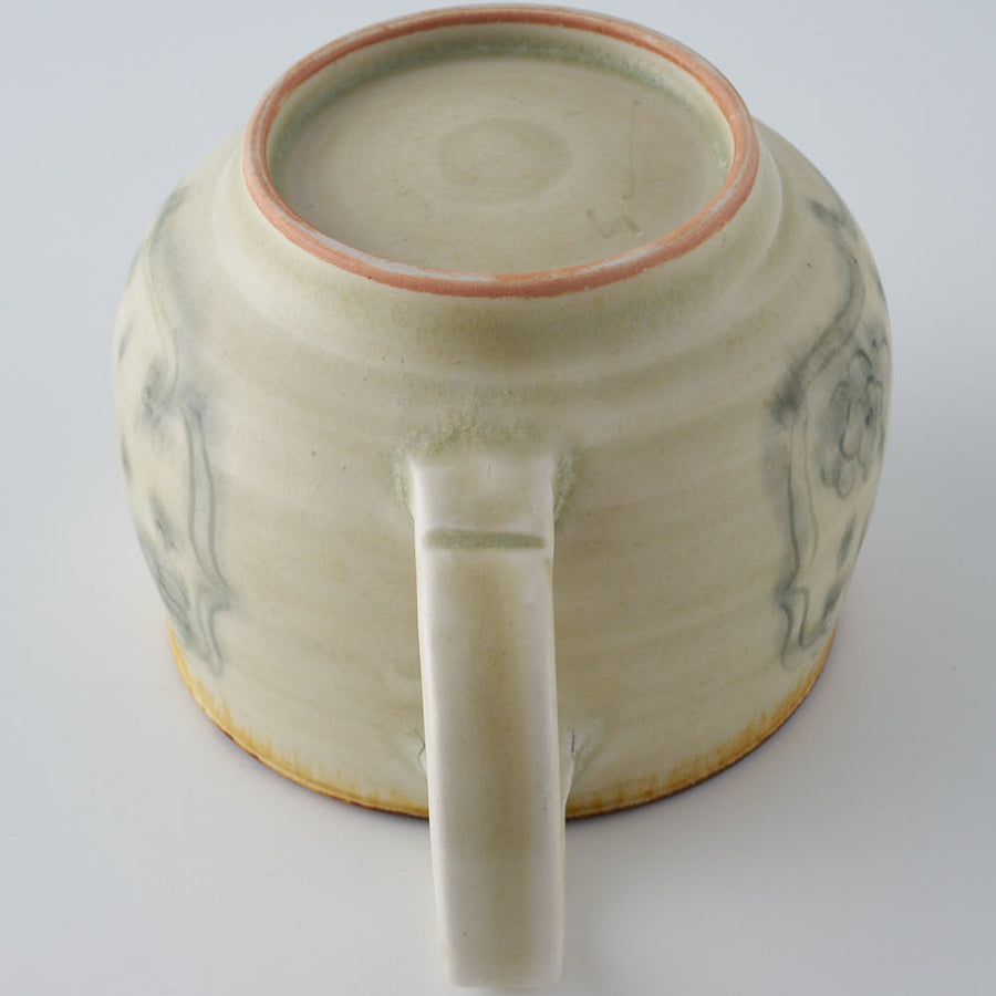 作家　鈴木まどか　彫花文マグ