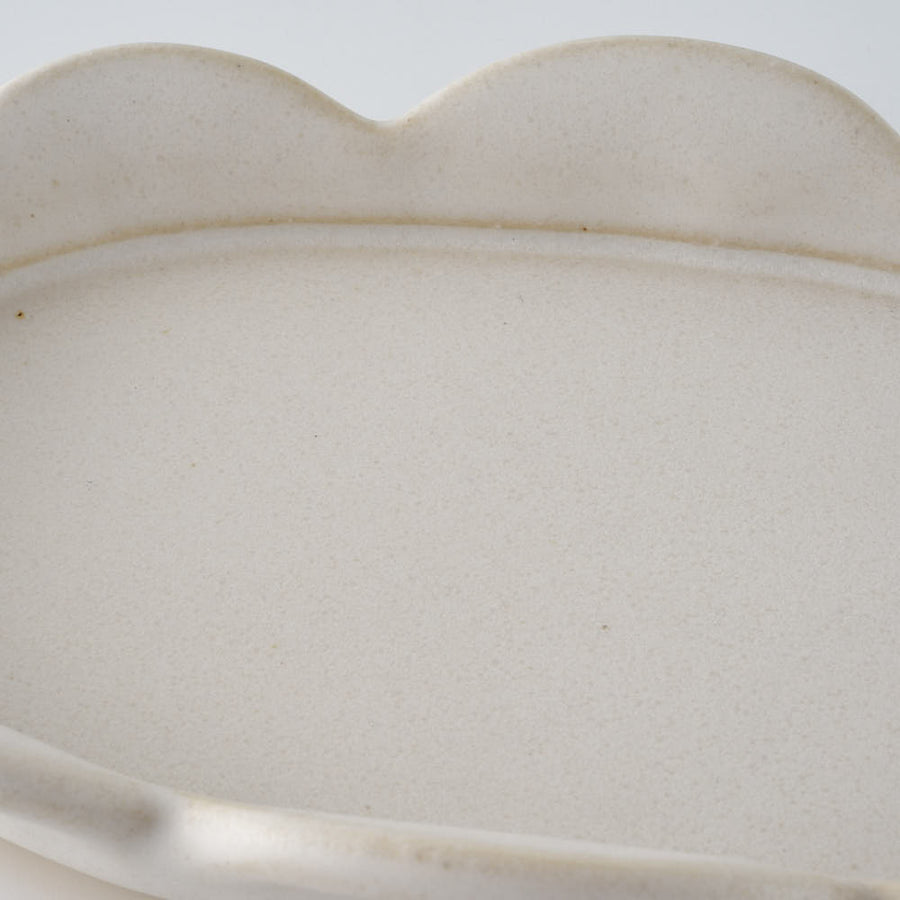 作家　水谷ちえみ　オーバル　花