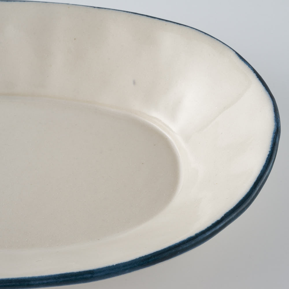 作家　水谷ちえみ　オーバル　Blue