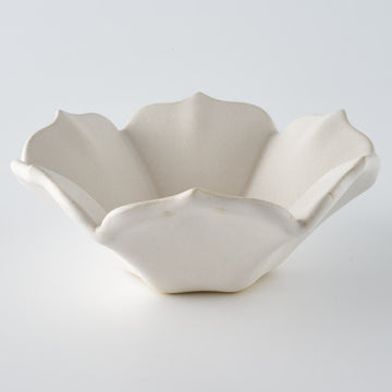 作家　水谷ちえみ　小鉢　フリル　角