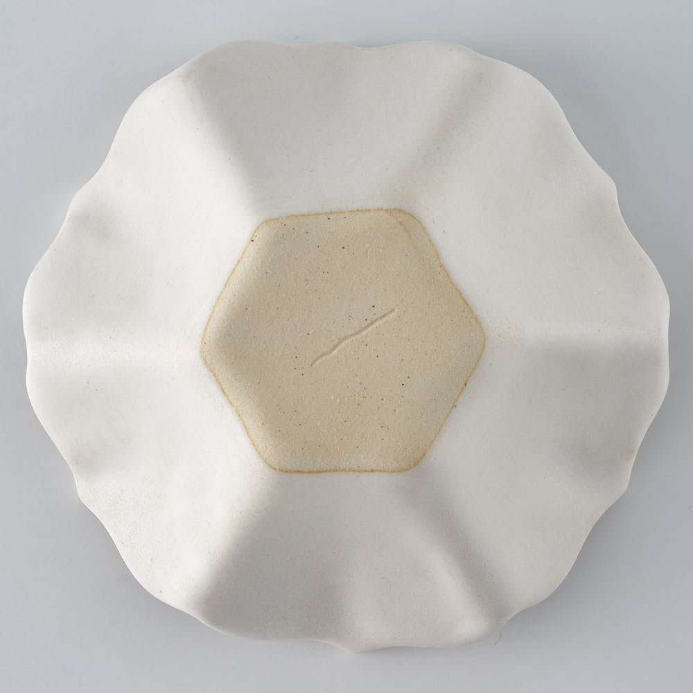 作家　水谷ちえみ　小鉢　フリル　角