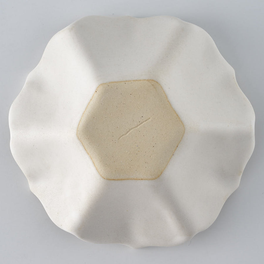 作家　水谷ちえみ　小鉢　フリル　角