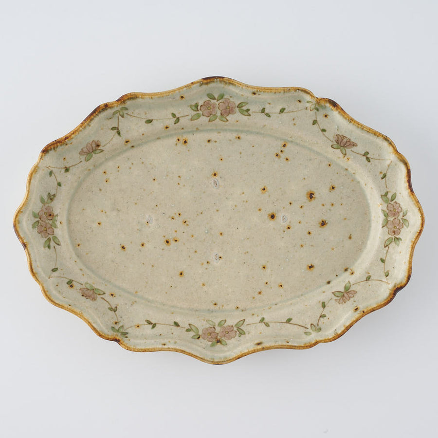 作家 市野吉記 シノワズリ 楕円輪花皿 34 ¥5,830 大人の焼き物