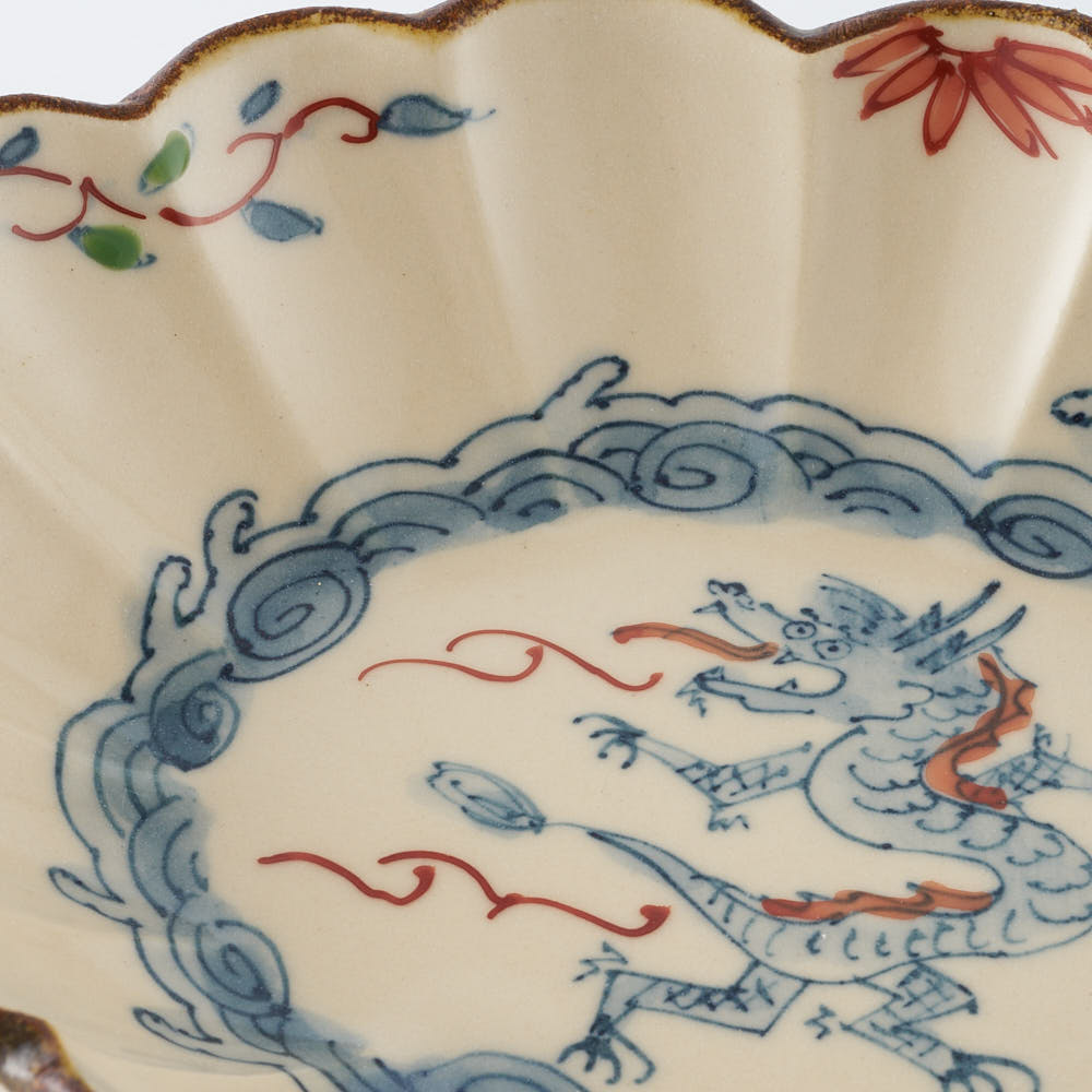 作家　大場紀穂子　龍の輪花楕円小鉢（染錦）