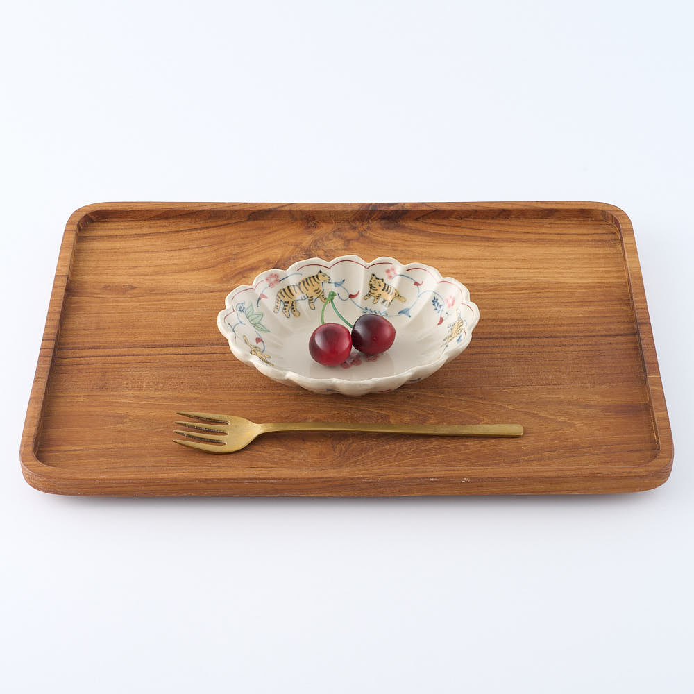 作家　大場紀穂子　虎の輪花楕円小鉢