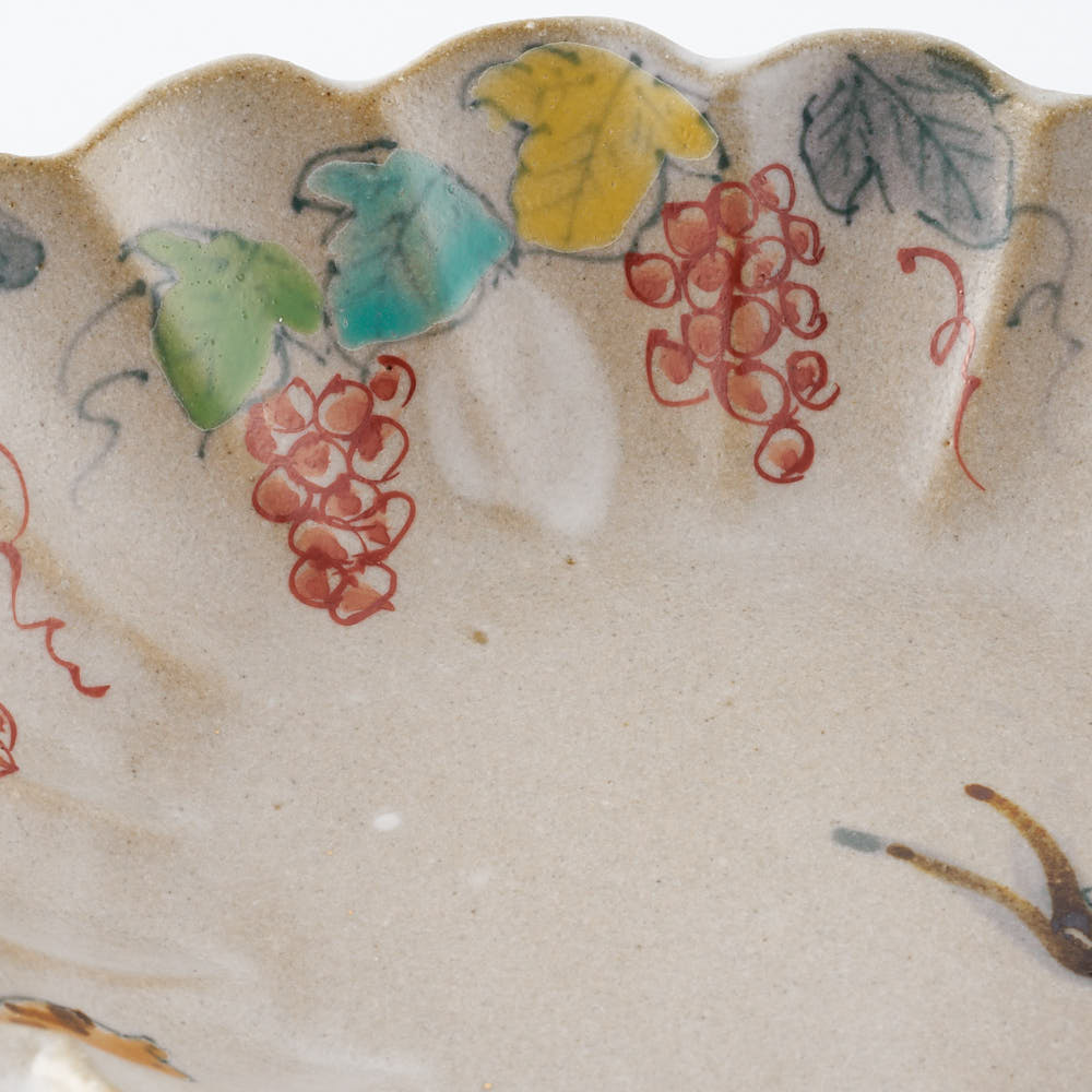 作家　大場紀穂子　リスの輪花楕円小鉢