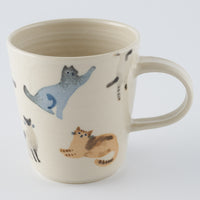 作家　大場紀穂子　ねこいっぱいのマグ