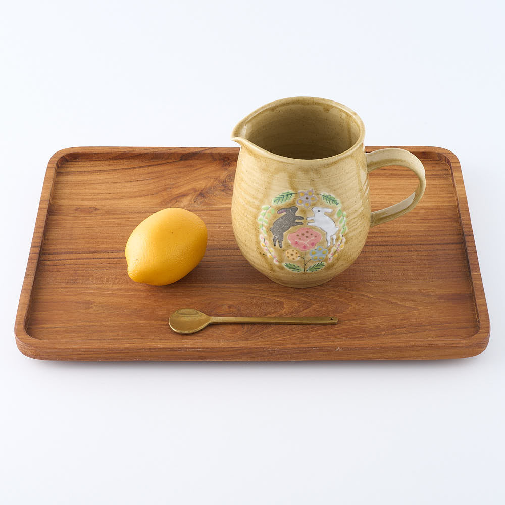 作家　大場紀穂子　うさぎのピッチャー