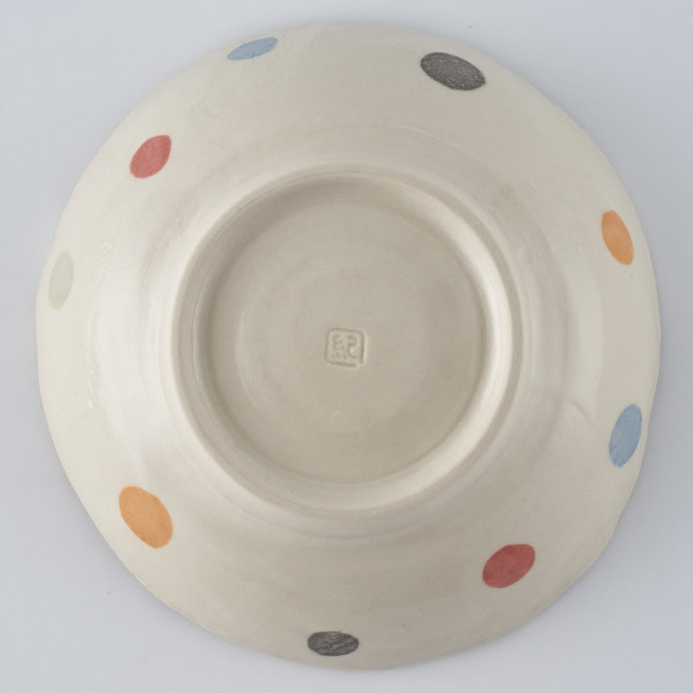 作家　大場紀穂子　猫いっぱいの鉢