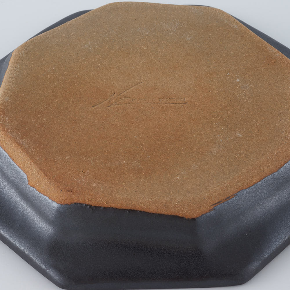 暮縞　ドットシリーズ　八角スパイラルドット小皿　黒