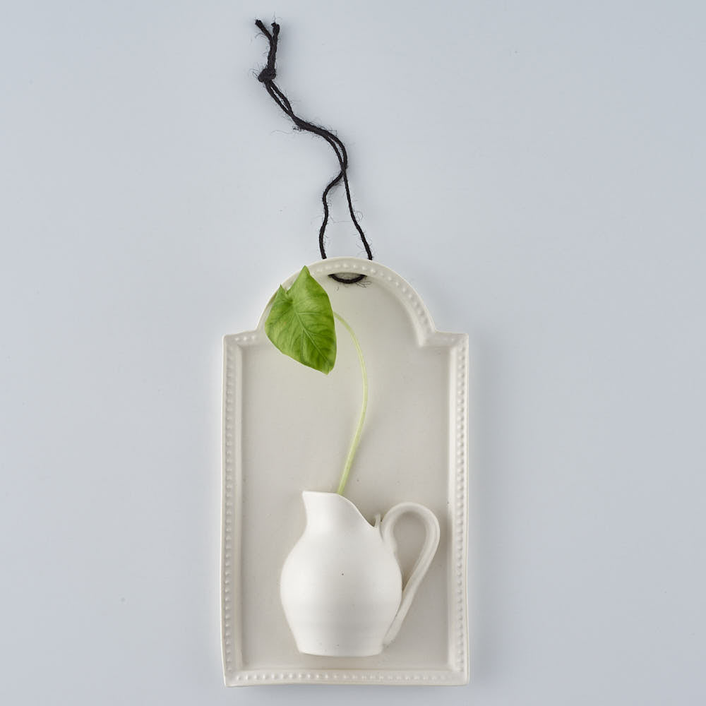 暮縞　ドットシリーズ　ドットアーチWall Vase　白