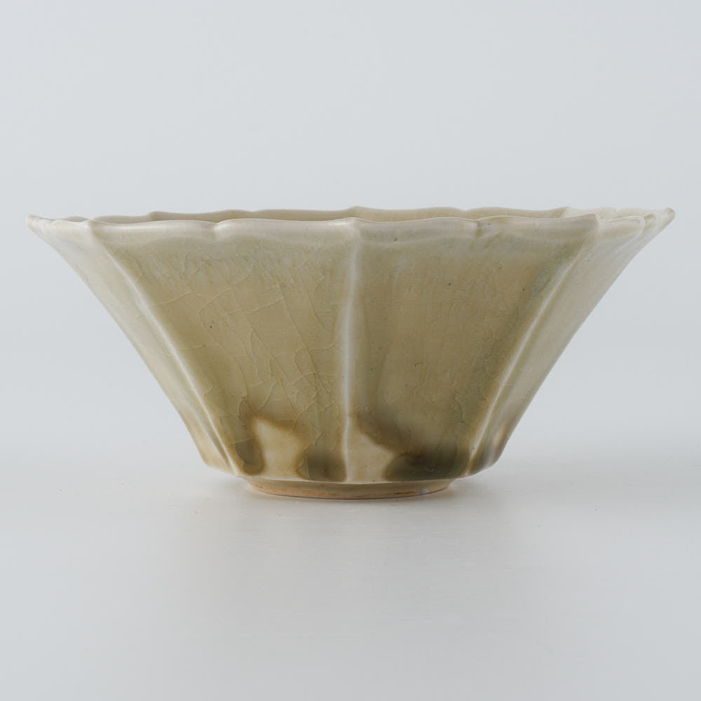 作家　宮田竜司　灰釉　稜花面取鉢（小） 作家　宮田竜司 陶磁器作家もの