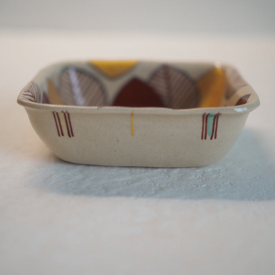 作家　加藤喜道　▢小鉢　11.5×11.5　F