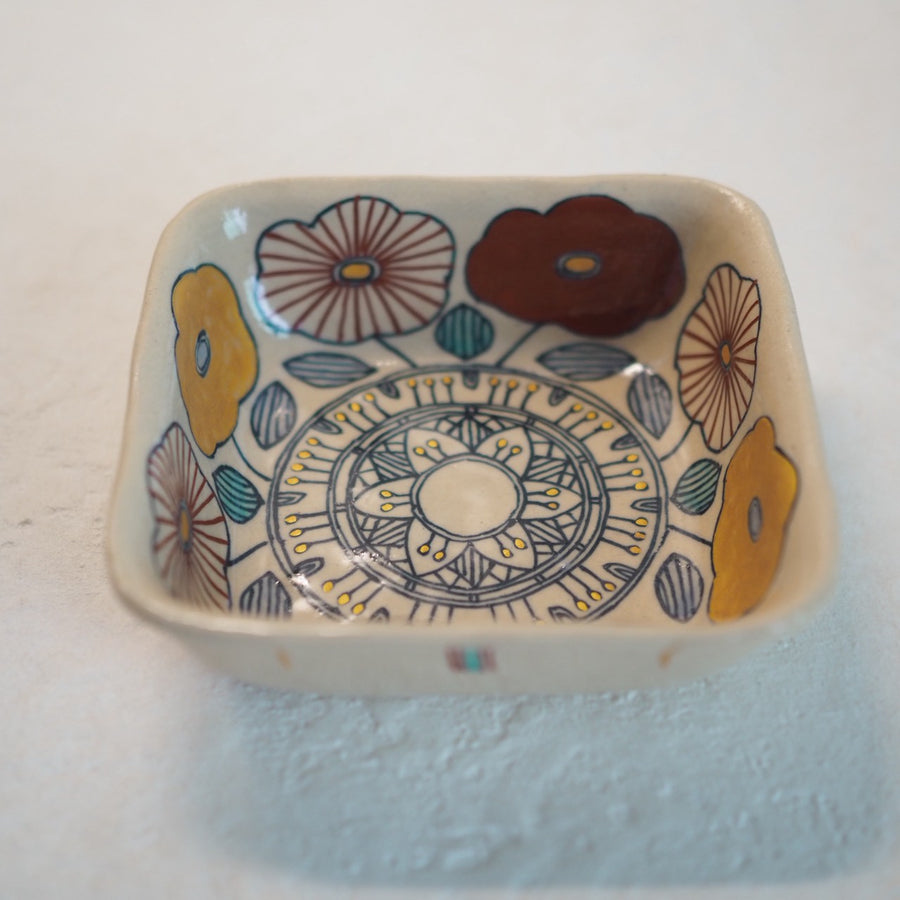 作家　加藤喜道　▢小鉢　11.5×11.5　I