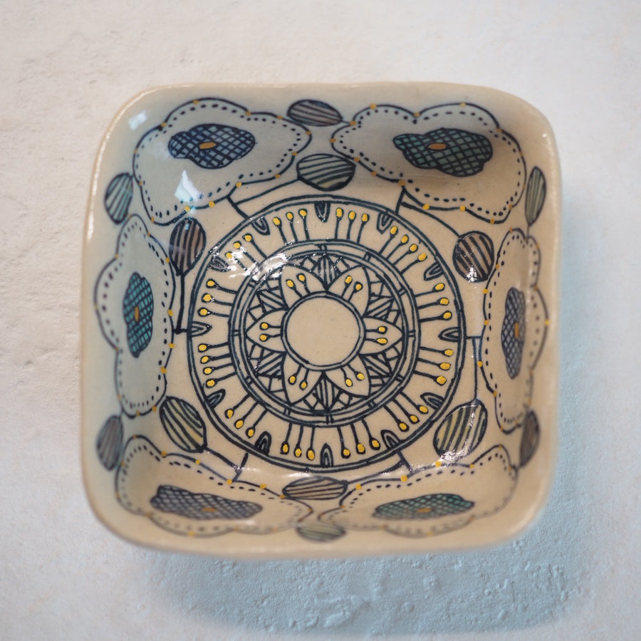 作家　加藤喜道　▢小鉢　11.5×11.5　J