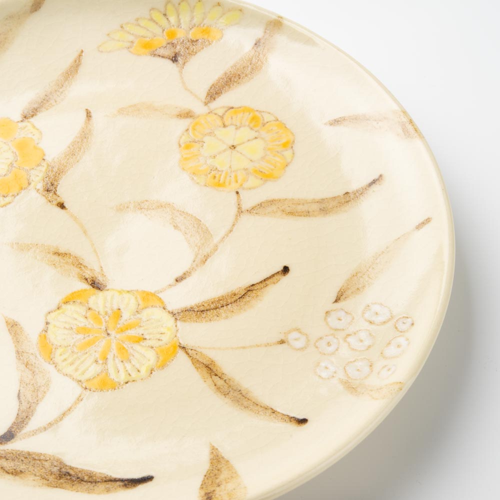 アトリエたき　黄色の花　6.5寸皿 アトリエたき 陶磁器作家もの