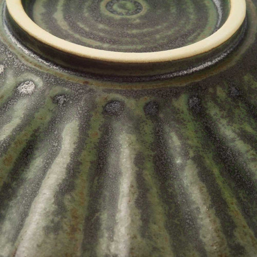 yoshida pottery　輪花皿　さびいろうぐいす