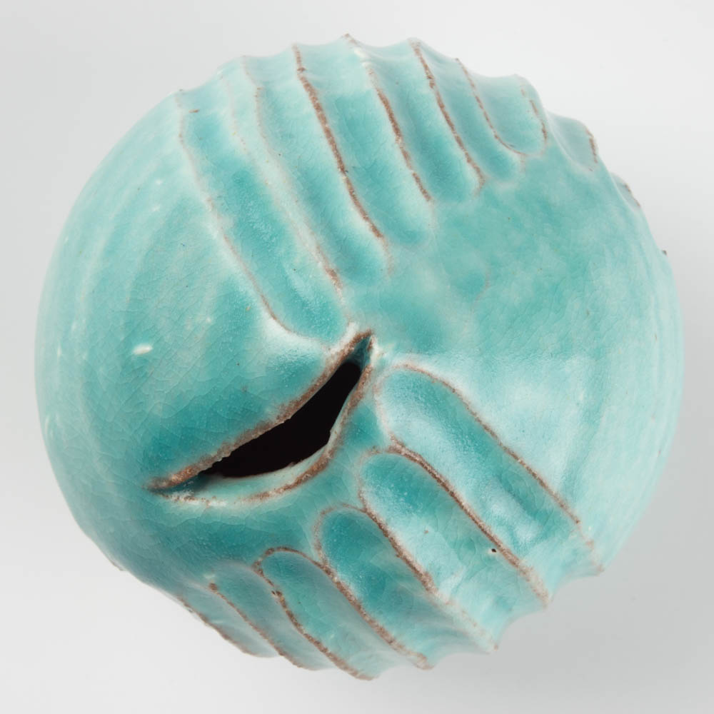 いちらん陶房　青釉しのぎ花器(Egg)