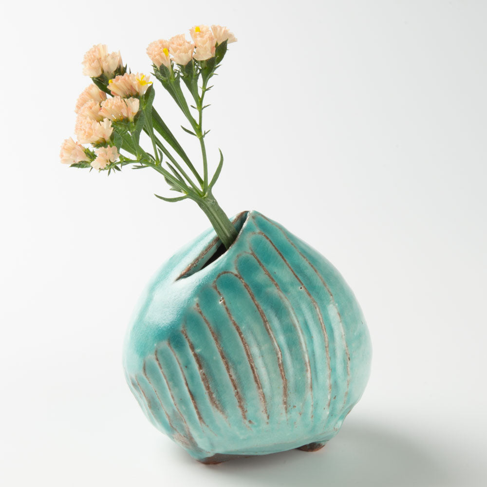 いちらん陶房　青釉しのぎ花器(Egg)