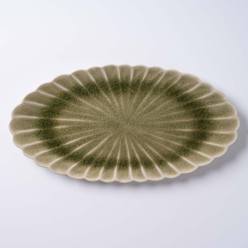 作家　宮田竜司　楕円菊皿灰釉