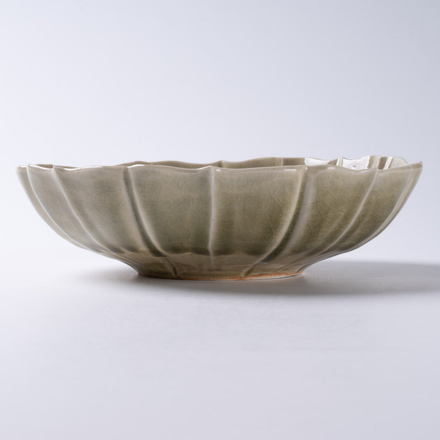 作家　宮田竜司　灰釉稜花鉢