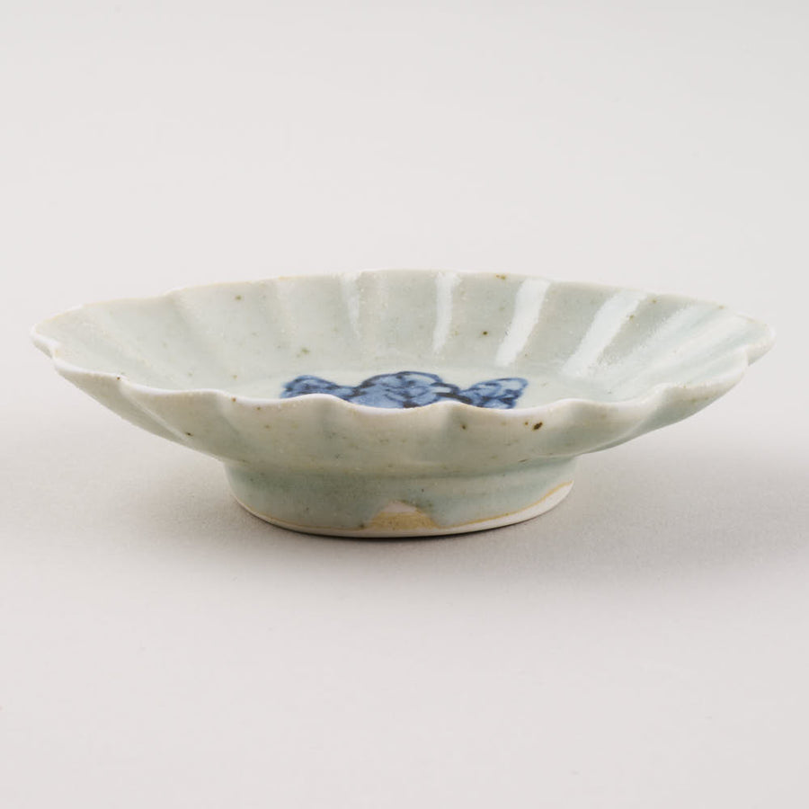 作家　吉田崇昭　染付楕円菊形豆皿