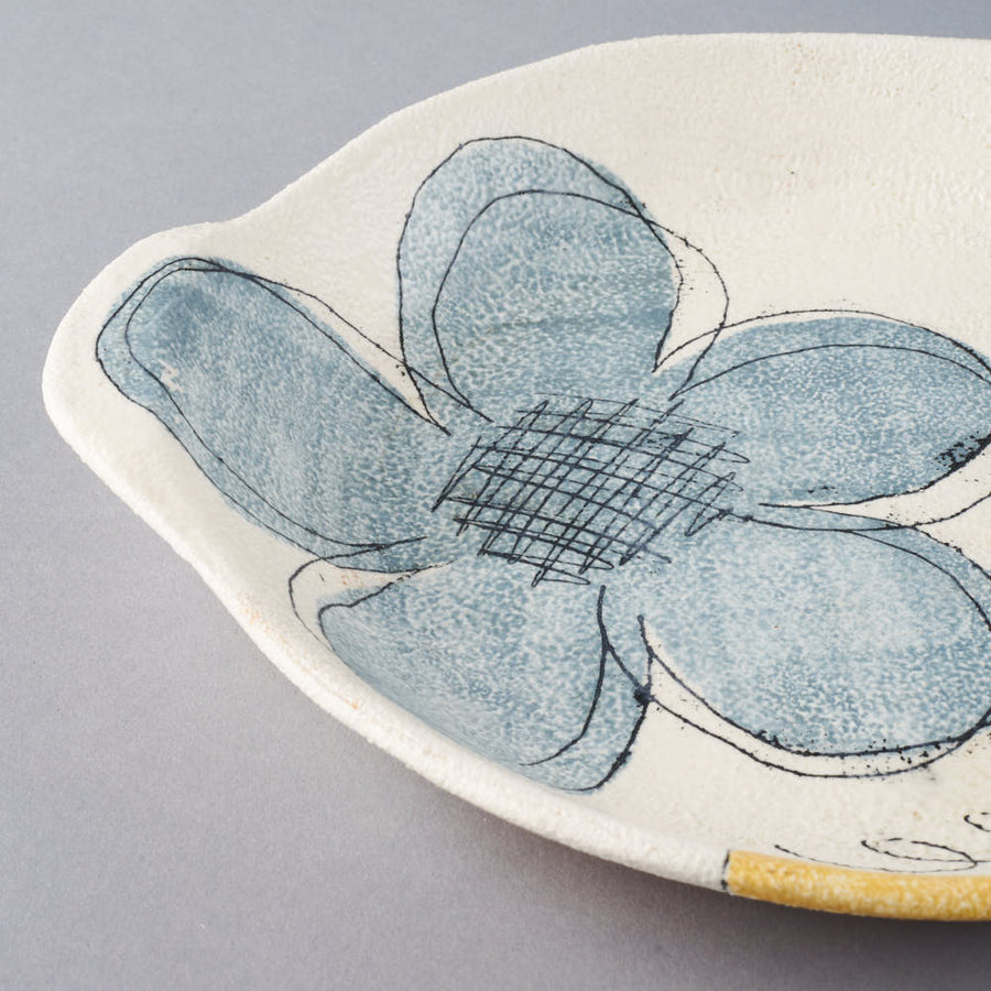 hapun pottery　パスタ・カレー皿　フラワー　青 hapun pottery 陶磁器作家もの